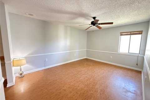 Condo in Saint Petersburg, Florida, 2 bedrooms  № 2377802 - photo 23