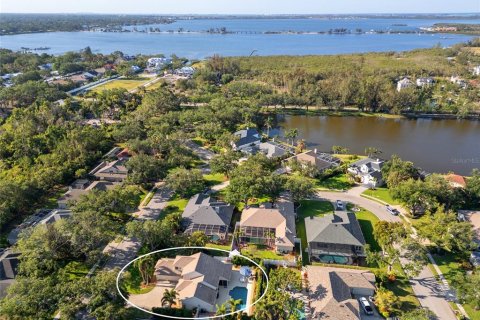 House in Bradenton, Florida 4 bedrooms, 198.63 sq.m. № 1647627 - photo 4