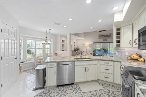 House in Bradenton, Florida 4 bedrooms, 198.63 sq.m. № 1647627 - photo 30