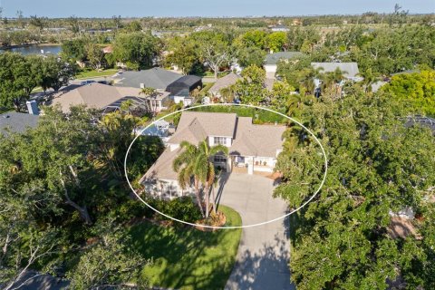House in Bradenton, Florida 4 bedrooms, 198.63 sq.m. № 1647627 - photo 2