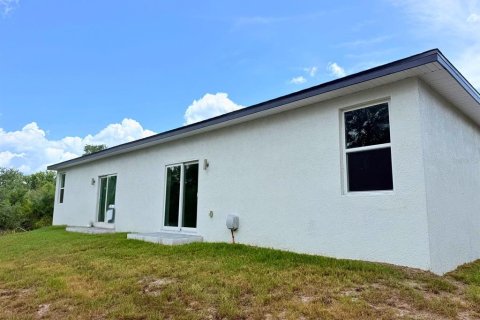 Apartment in Port Charlotte, Florida 3 bedrooms, 126.81 sq.m. № 2431169 - photo 13