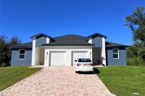 Appartement à Port Charlotte, Floride 3 chambres, 126.81 m2 № 2431169