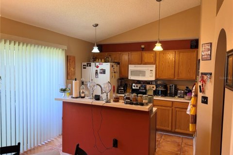 House in Wesley Chapel, Florida 3 bedrooms, 107.58 sq.m. № 2221406 - photo 6
