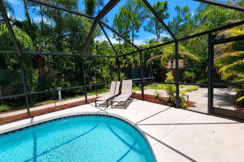 House in North Port, Florida 3 bedrooms, 159.88 sq.m. № 2218981 - photo 28
