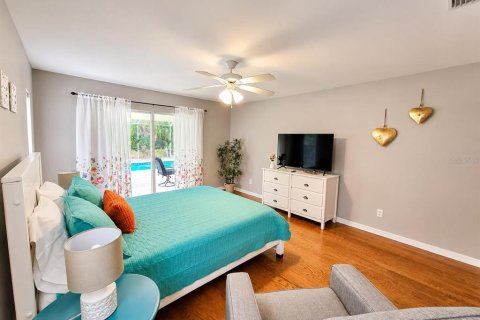 House in North Port, Florida 3 bedrooms, 159.88 sq.m. № 2218981 - photo 16