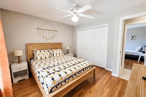 House in North Port, Florida 3 bedrooms, 159.88 sq.m. № 2218981 - photo 20
