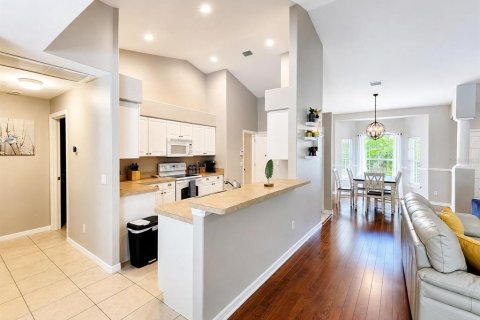 House in North Port, Florida 3 bedrooms, 159.88 sq.m. № 2218981 - photo 11