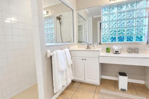 House in North Port, Florida 3 bedrooms, 159.88 sq.m. № 2218981 - photo 14