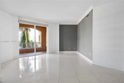 Снять в аренду кондоминиум в Авентура, Флорида 2 спальни, 122.07м2, № 2060635 - фото 6