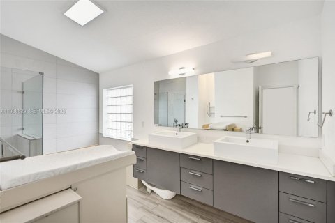 Casa en venta en Hollywood, Florida, 4 dormitorios № 2050535 - foto 26