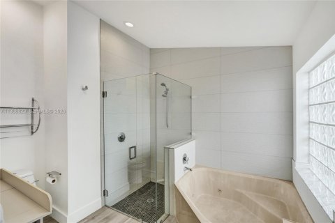 Casa en venta en Hollywood, Florida, 4 dormitorios № 2050535 - foto 28
