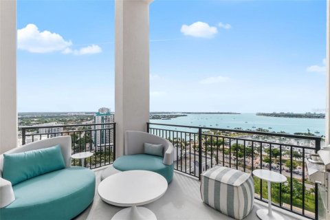 Condo in Sarasota, Florida, 3 bedrooms  № 2100039 - photo 30