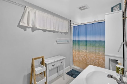 Villa ou maison à vendre à Hollywood, Floride: 7 chambres, 282.42 m2 № 2279408 - photo 27