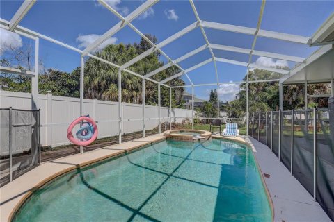 House in Holiday, Florida 4 bedrooms, 203.27 sq.m. № 1912861 - photo 3