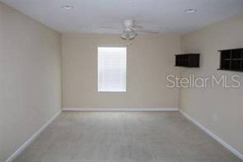 House in Davenport, Florida 4 bedrooms, 245.35 sq.m. № 2216940 - photo 21