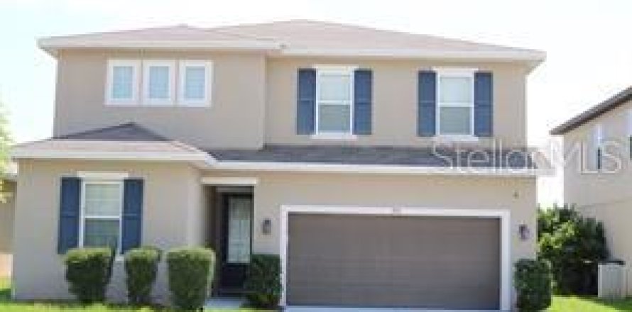 House in Davenport, Florida 4 bedrooms, 245.35 sq.m. № 2216940