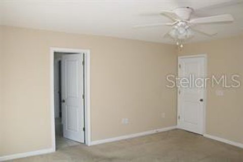 House in Davenport, Florida 4 bedrooms, 245.35 sq.m. № 2216940 - photo 23