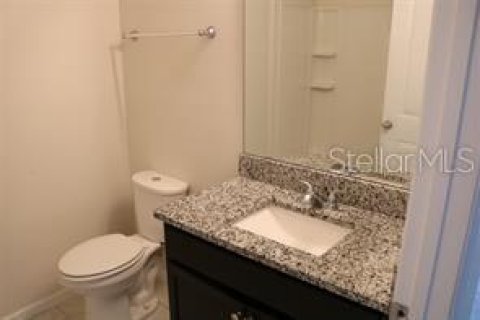 House in Davenport, Florida 4 bedrooms, 245.35 sq.m. № 2216940 - photo 7