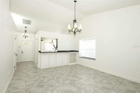 Touwnhouse à vendre à Longwood, Floride: 2 chambres, 130.25 m2 № 1824949 - photo 6