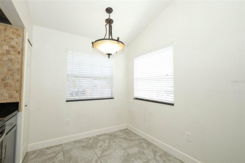 Touwnhouse à vendre à Longwood, Floride: 2 chambres, 130.25 m2 № 1824949 - photo 14
