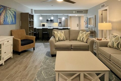 Condo in Saint Petersburg, Florida, 1 bedroom  № 1915940 - photo 9