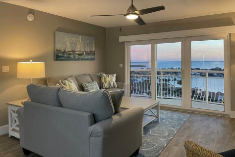 Condo in Saint Petersburg, Florida, 1 bedroom  № 1915940 - photo 8