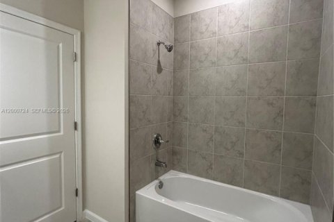 Villa ou maison à vendre à Titusville, Floride: 3 chambres № 2067791 - photo 6