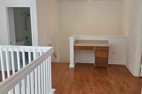 Casa en alquiler en Miami, Florida, 3 dormitorios, 181.81 m2 № 2043777 - foto 14