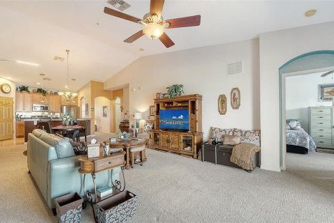 Condo in Sarasota, Florida, 2 bedrooms  № 1617814 - photo 9