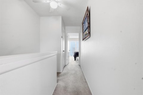 Condo in St. Lucie, Florida, 2 bedrooms  № 2190559 - photo 19