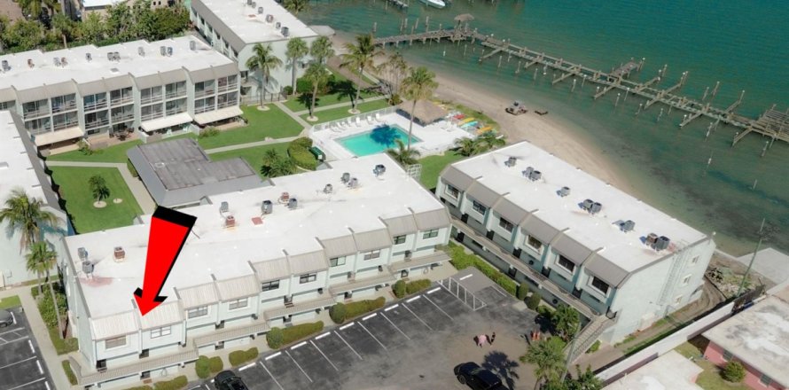 Condo in St. Lucie, Florida, 2 bedrooms  № 2190559
