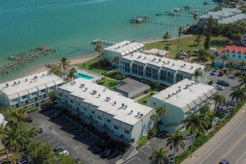 Condo in St. Lucie, Florida, 2 bedrooms  № 2190559 - photo 29