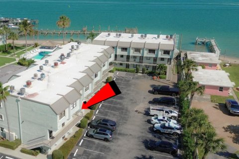 Condo in St. Lucie, Florida, 2 bedrooms  № 2190559 - photo 2