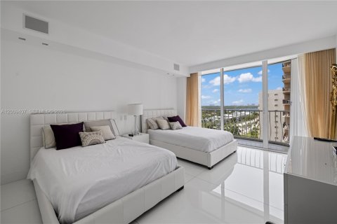 Copropriété à vendre à Bal Harbour, Floride: 5 chambres, 306.58 m2 № 2145695 - photo 26