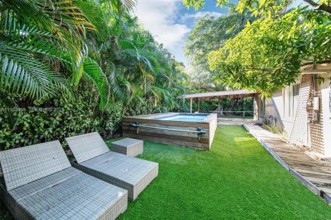 Villa ou maison à louer à Miami, Floride: 3 chambres, 161.37 m2 № 1990718 - photo 8