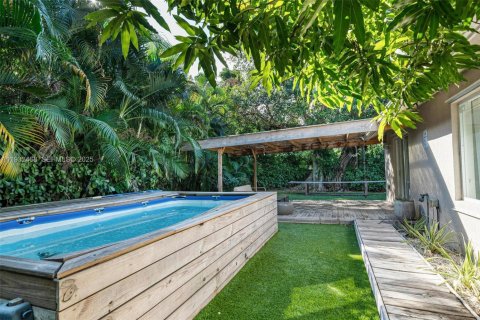 Villa ou maison à louer à Miami, Floride: 3 chambres, 161.37 m2 № 1990718 - photo 9