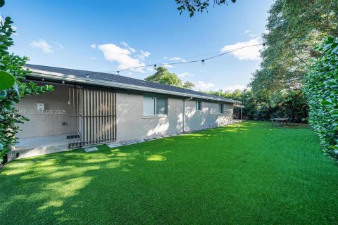 Villa ou maison à louer à Miami, Floride: 3 chambres, 161.37 m2 № 1990718 - photo 5