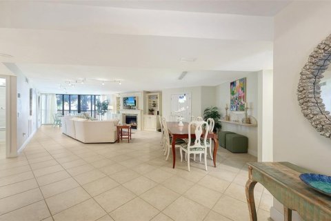 Condo in Sarasota, Florida, 3 bedrooms  № 2342066 - photo 3