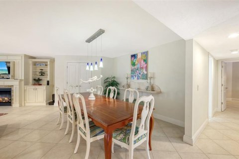 Condo in Sarasota, Florida, 3 bedrooms  № 2342066 - photo 5