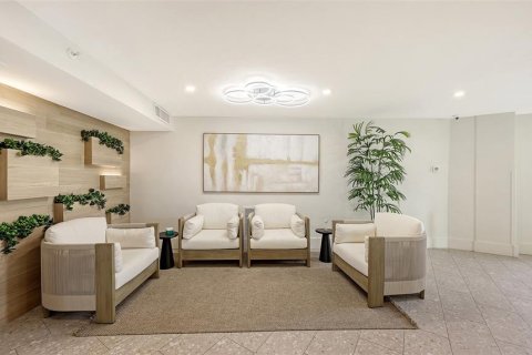 Condo in Sarasota, Florida, 3 bedrooms  № 2342066 - photo 28