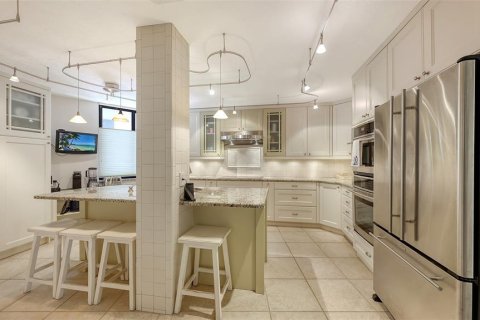 Condo in Sarasota, Florida, 3 bedrooms  № 2342066 - photo 13
