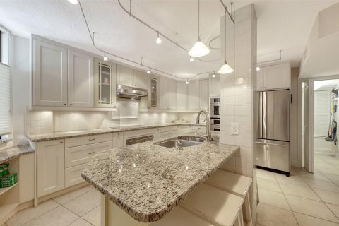 Condo in Sarasota, Florida, 3 bedrooms  № 2342066 - photo 14