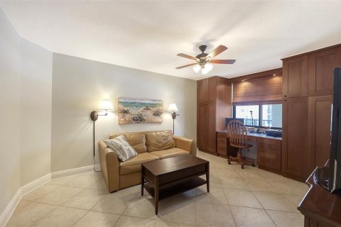 Condo in Sarasota, Florida, 3 bedrooms  № 2342066 - photo 24