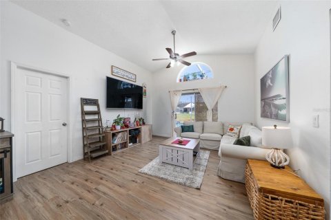 Villa ou maison à vendre à Orlando, Floride: 3 chambres, 111.58 m2 № 2155796 - photo 15