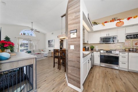 Villa ou maison à vendre à Orlando, Floride: 3 chambres, 111.58 m2 № 2155796 - photo 8