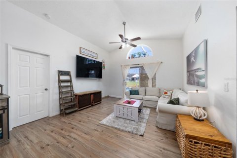 Villa ou maison à vendre à Orlando, Floride: 3 chambres, 111.58 m2 № 2155796 - photo 14