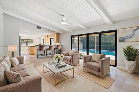 Купить виллу или дом в Корал-Спрингс, Флорида 4 спальни, 258.18м2, № 1956026 - фото 18