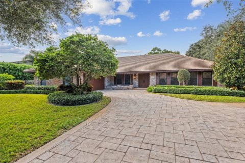 Купить виллу или дом в Корал-Спрингс, Флорида 4 спальни, 258.18м2, № 1956026 - фото 1