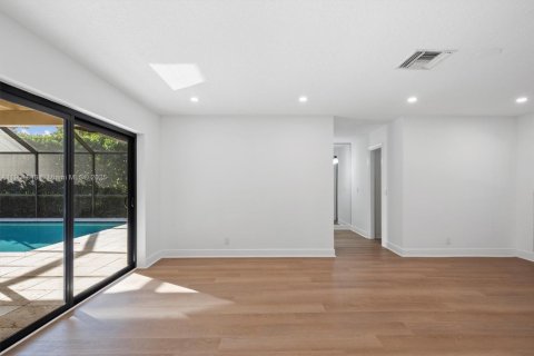 Купить виллу или дом в Корал-Спрингс, Флорида 4 спальни, 258.18м2, № 1956026 - фото 20