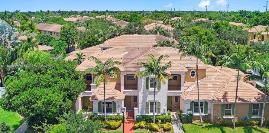 Touwnhouse à Homestead, Floride 4 chambres, 143.44 m2 № 1968481